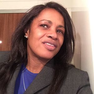 Meet your Posher, Eve